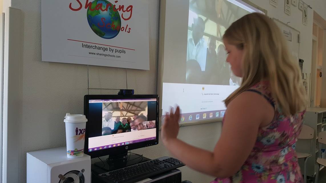 Sharing Schools | Skypen met Oeganda